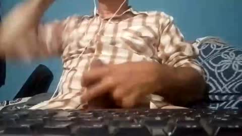 Snapshot of cumbian_chero chatting on May 31, 6:09 pm cumbian_chero online show from May 31, 6:09 pm