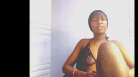 cumebony_petit online show from February 13, 7:59 am