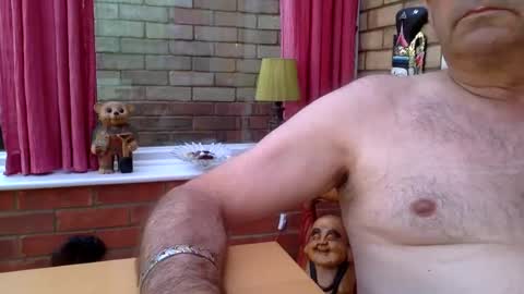 cumonherguys online show from July 9, 8:29 am