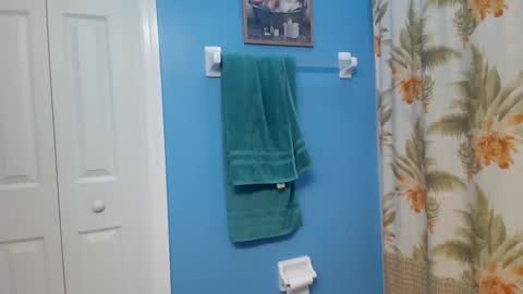 Snapshot of cumsalot55797187 chatting on February 2, 2:06 am cumsalot55797187 online show from February 2, 2:06 am