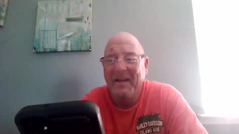 Snapshot of cumsalot55797187 chatting on February 4, 7:33 pm cumsalot55797187 online show from February 4, 7:33 pm