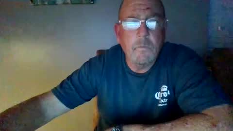 Snapshot of cumsalot55797187 chatting on February 16, 1:25 am cumsalot55797187 online show from February 16, 1:25 am