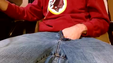 Snapshot of cumshard35 chatting on November 27, 3:36 pm cumshard35 online show from November 27, 3:36 pm