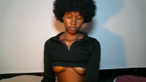 Snapshot of cumslayer19 chatting on November 8, 12:16 pm Shiiro online show from November 8, 12:16 pm