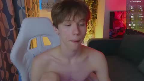 Snapshot of cumte_boy chatting on June 11, 1:27 am cumte_boy online show from June 11, 1:27 am