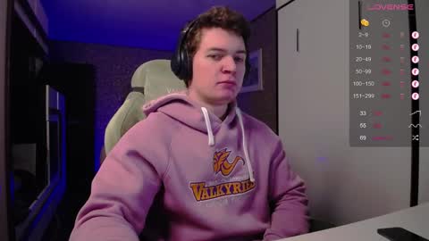 Snapshot of cumzan_ chatting on February 16, 8:54 am Tarzan online show from February 16, 8:54 am