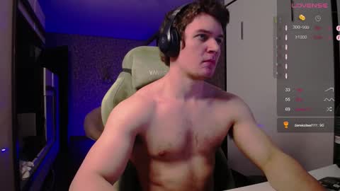 Snapshot of cumzan_ chatting on February 22, 6:08 pm Tarzan online show from February 22, 6:08 pm