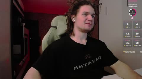 Snapshot of cumzan_ chatting on April 26, 5:54 pm Tarzan online show from April 26, 5:54 pm