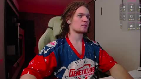 Snapshot of cumzan_ chatting on May 19, 1:56 am Tarzan online show from May 19, 1:56 am