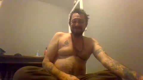 Snapshot of cuntreeboy68 chatting on December 5, 2:53 am Bash online show from December 5, 2:53 am