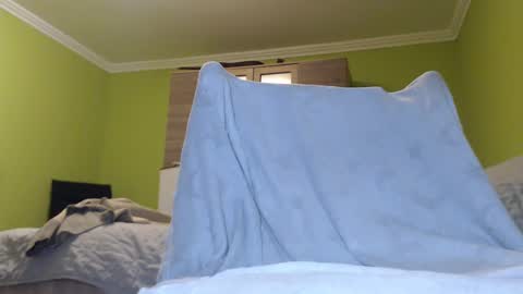 Snapshot of cup_of_t3a chatting on January 19, 4:57 pm Im Lee. Say Hey Im very social. online show from January 19, 4:57 pm