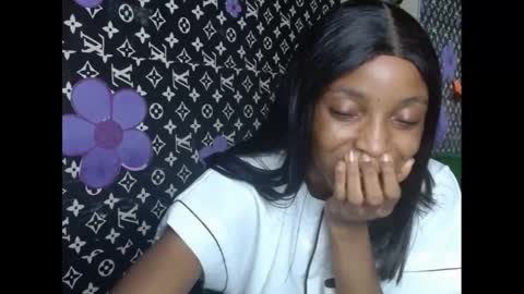 Snapshot of cupidxdoll chatting on February 16, 5:37 am cupidxdoll online show from February 16, 5:37 am