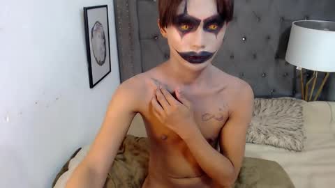 Xyrien online show from November 1, 4:36 am