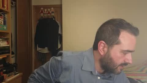 curiosillo1983 online show from October 26, 5:52 pm