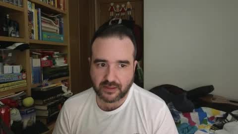 curiosillo1983 online show from April 3, 8:51 pm