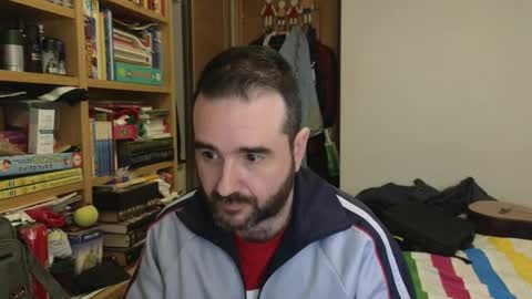 curiosillo1983 online show from April 8, 9:09 am