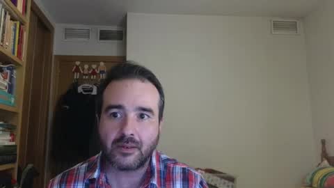 curiosillo1983 online show from June 1, 3:03 pm