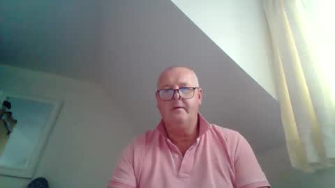 Snapshot of curiousax77 chatting on May 19, 10:54 am curiousax77 online show from May 19, 10:54 am