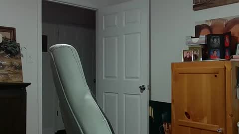 Snapshot of curiouscouple3143 chatting on January 24, 12:52 pm curious couple online show from January 24, 12:52 pm