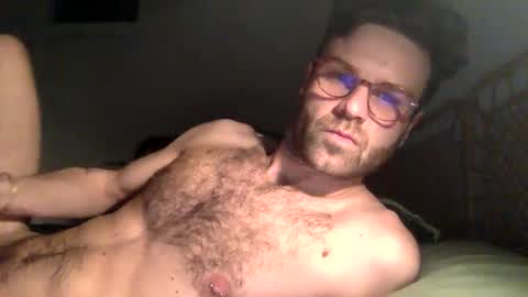 Snapshot of curiousnesssssss chatting on March 2, 9:54 pm curiousnesssssss online show from March 2, 9:54 pm