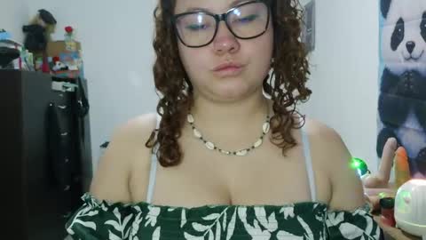 Vannesa online show from May 28, 1:14 am