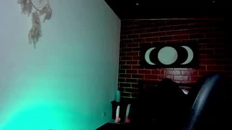 curly_scarlett69 online show from December 19, 2:07 am