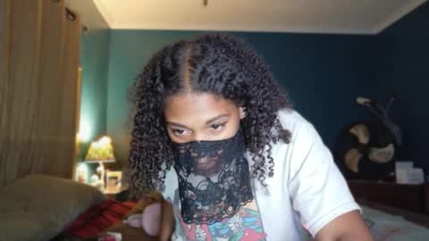 Snapshot of curlynony chatting on September 25, 11:08 pm Curlynony online show from September 25, 11:08 pm