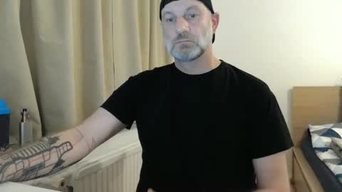 Curman85 online show from December 9, 11:56 pm