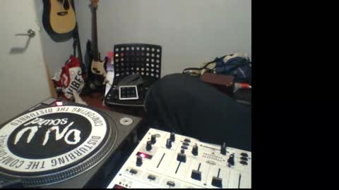 curvelover1977 online show from January 17, 1:32 am