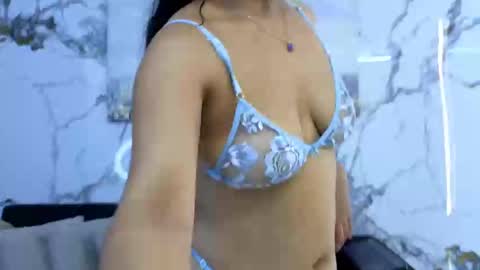 curvy_and_skinny23_aws online show from November 1, 9:39 pm