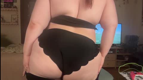 Snapshot of curvycate127 chatting on June 9, 6:58 am Cate online show from June 9, 6:58 am