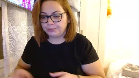 Snapshot of curvymomylore chatting on January 16, 12:23 am Lore online show from January 16, 12:23 am