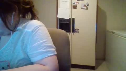 Snapshot of curvyplayday chatting on February 21, 2:01 am dahlia -kim online show from February 21, 2:01 am