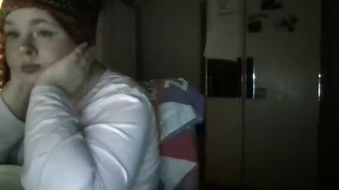 Snapshot of curvyplayday chatting on February 22, 4:46 am dahlia -kim online show from February 22, 4:46 am