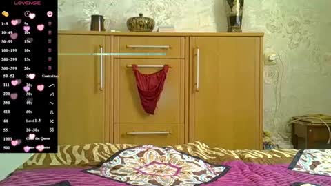 Curvy online show from July 15, 11:04 am