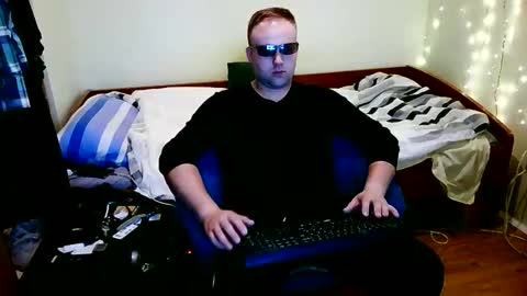 cute69696969 online show from May 2, 12:04 am
