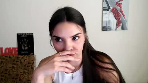 Snapshot of cute_adelina_ chatting on July 14, 10:21 am Adelina online show from July 14, 10:21 am