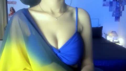 Alisha online show from April 23, 2:41 pm