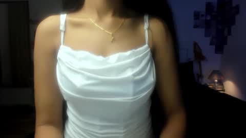 Alisha online show from May 28, 7:00 pm