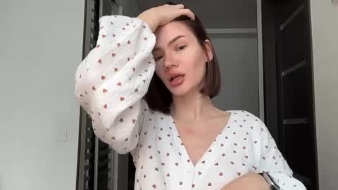 cute_bubbles online show from December 4, 7:17 am