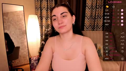 Snapshot of cute_chus chatting on December 18, 2:21 am Hanna online show from December 18, 2:21 am