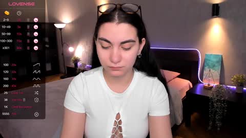 Snapshot of cute_chus chatting on February 5, 2:19 am Hanna online show from February 5, 2:19 am