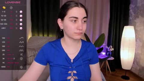 Snapshot of cute_chus chatting on February 15, 8:11 am Hanna online show from February 15, 8:11 am