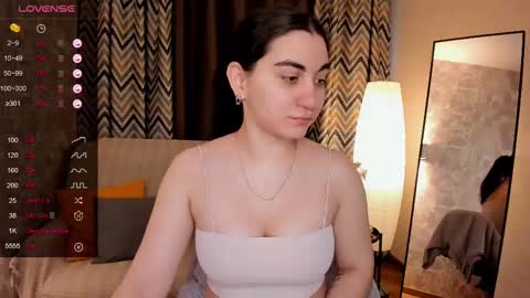 Snapshot of cute_chus chatting on March 8, 2:01 am Hanna online show from March 8, 2:01 am