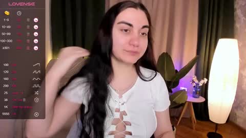 Snapshot of cute_chus chatting on March 12, 2:09 am Hanna online show from March 12, 2:09 am