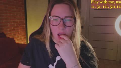 Everyday stream in the same time online show from December 12, 1:43 am