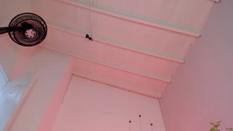 Snapshot of cute_ebonny chatting on November 19, 6:52 pm Stacy online show from November 19, 6:52 pm