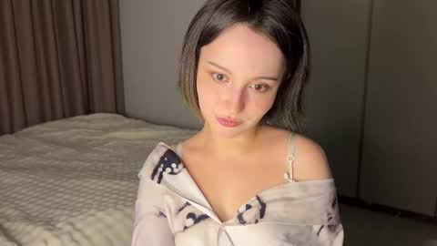 Snapshot of cute_emiliya chatting on March 9, 2:26 am Emily online show from March 9, 2:26 am