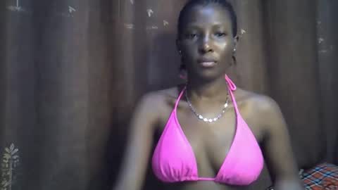 cute_emmy1 online show from October 12, 7:02 pm