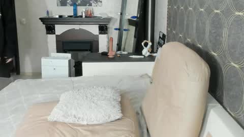 Snapshot of cute_grecha chatting on April 26, 6:44 am Grisha online show from April 26, 6:44 am